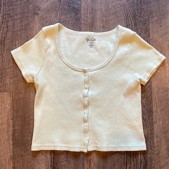 Brandy Melville Tops - Brandy Melville Green Zelly Top